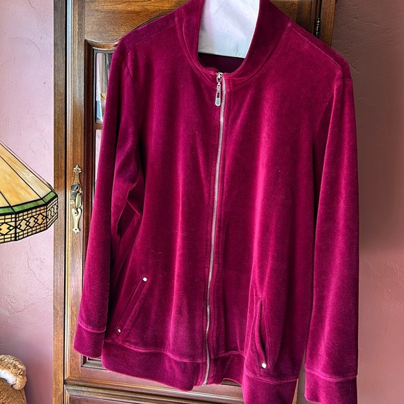 Maroon zipper velour sweater with 2 side pockets. GUC - Picture 1 of 7